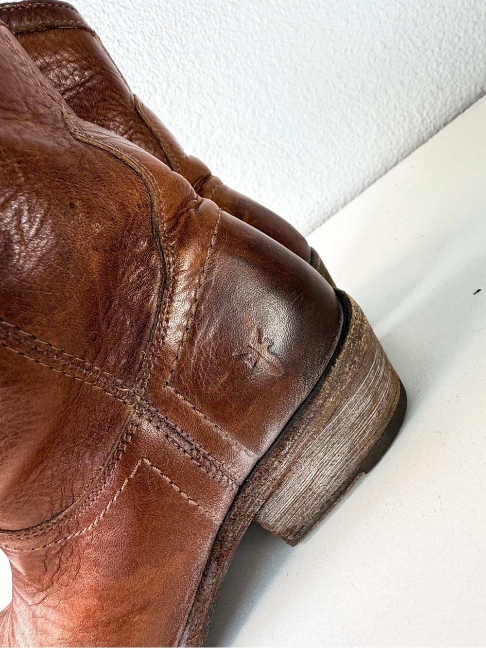 Frye Brown Leather Short Western Boots Womens 5.5 B Cowboy Ankle bootie - Picture 4 of 16